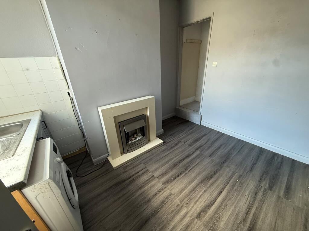 House in Stoke-on-Trent - View 4