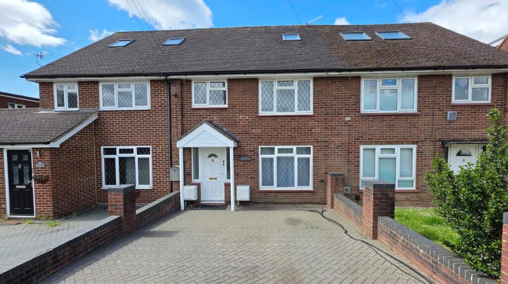 Main image of property: Crescent Way, Horley, Surrey, RH6