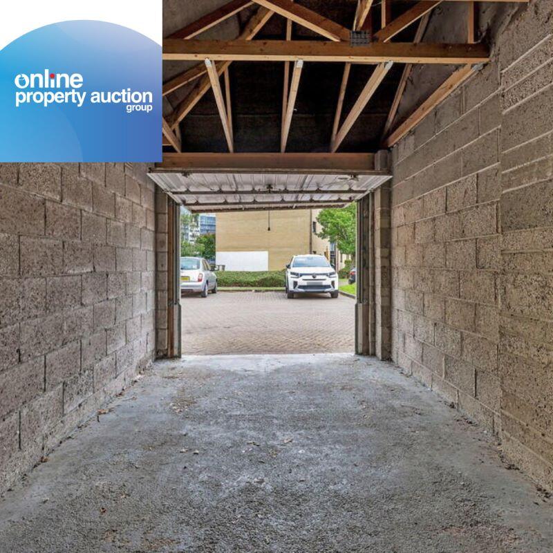 Garage (Right) At Mavisbank Gardens, Glasgow, Lanarkshire, G51 1HF - View 5