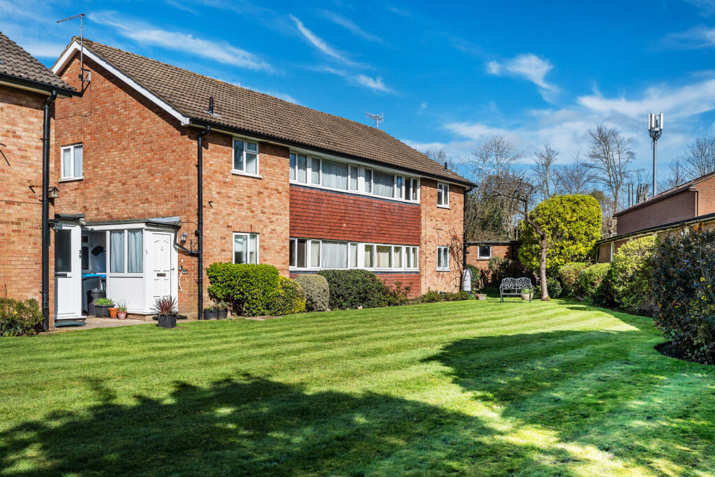 Main image of property: Master Close, Oxted, Surrey, RH8
