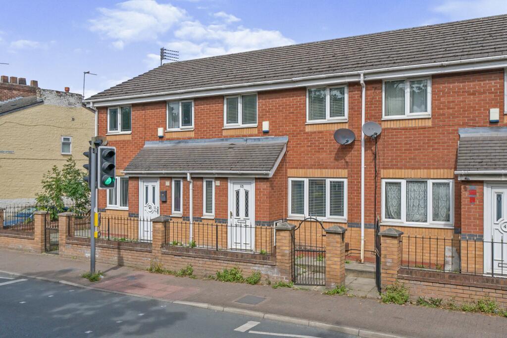 Main image of property: Halton View Road, Widnes, Cheshire, WA8