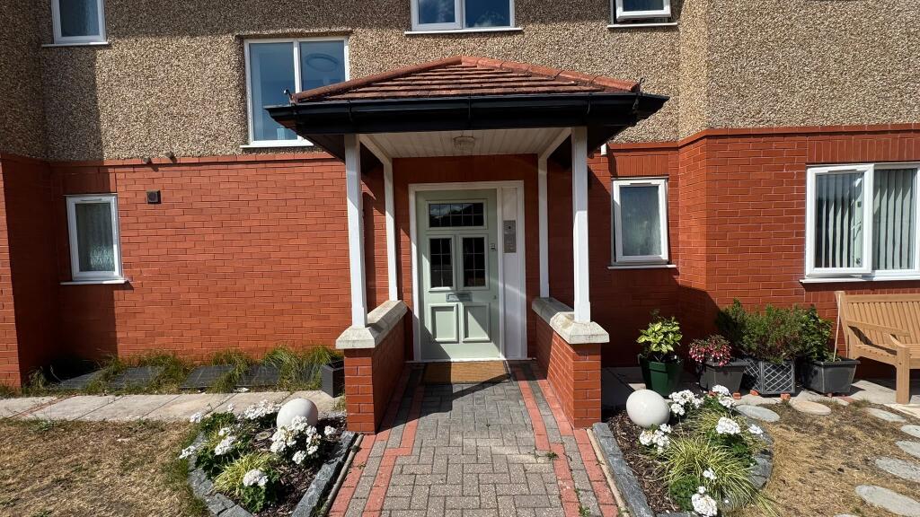 Main image of property: Linksview, Hall Road West, L23 8RA