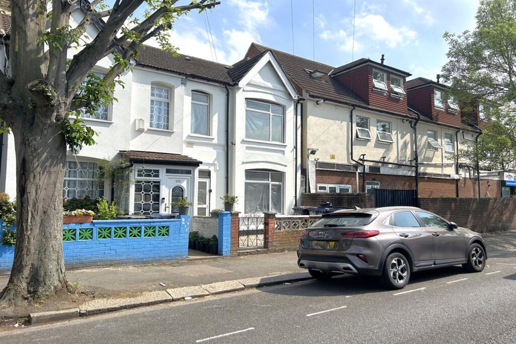 Main image of property: Woodlands Road, UB1