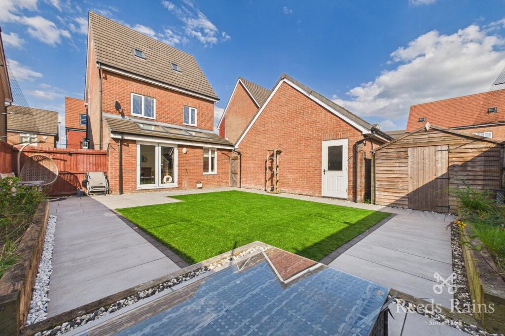 House in Preston, Bamber Bridge - More