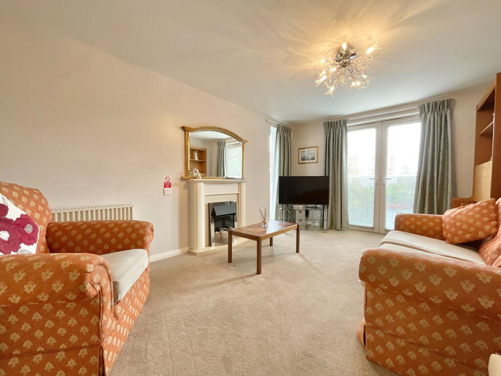 Apartment in Preston - View 4