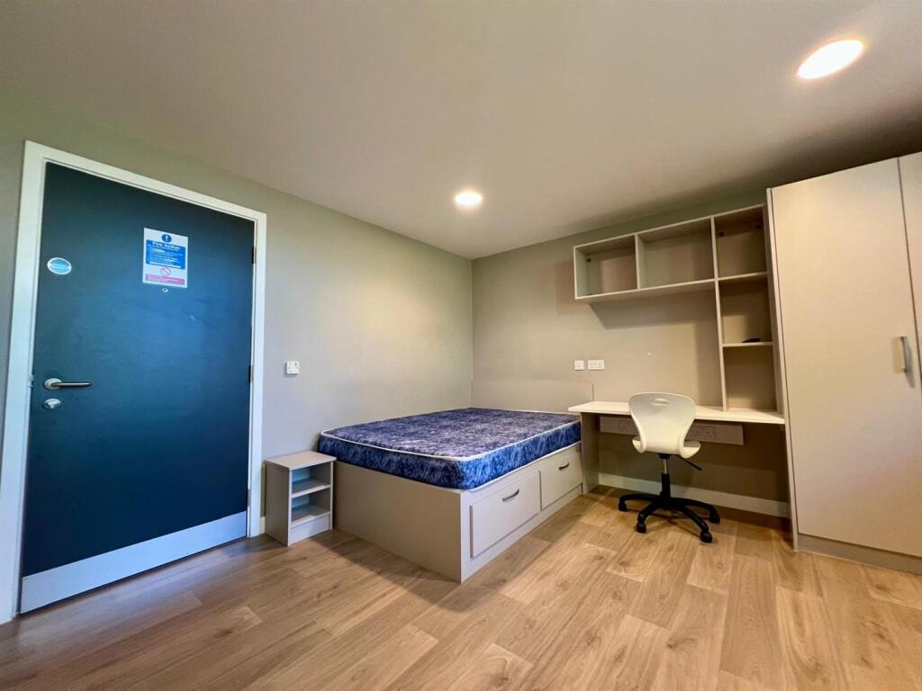 Property photo 8