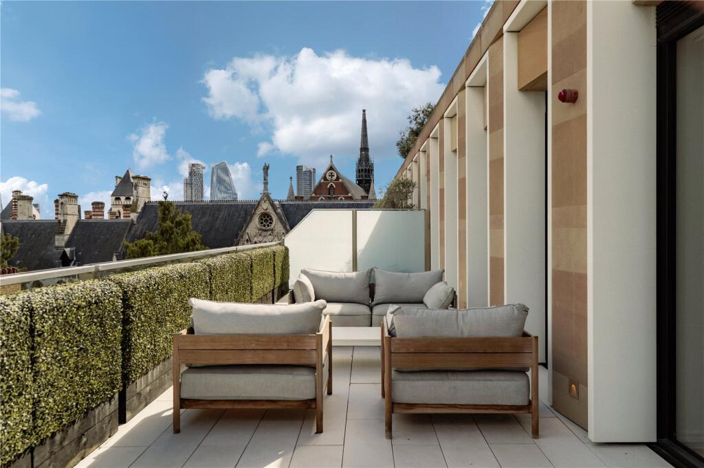 Main image of property: Lincoln Square, Lincoln’s Inn Fields, London, WC2A