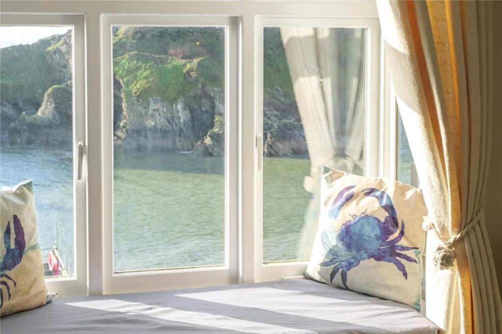 The Warren, Polperro, Looe, Cornwall, PL13 photo 3