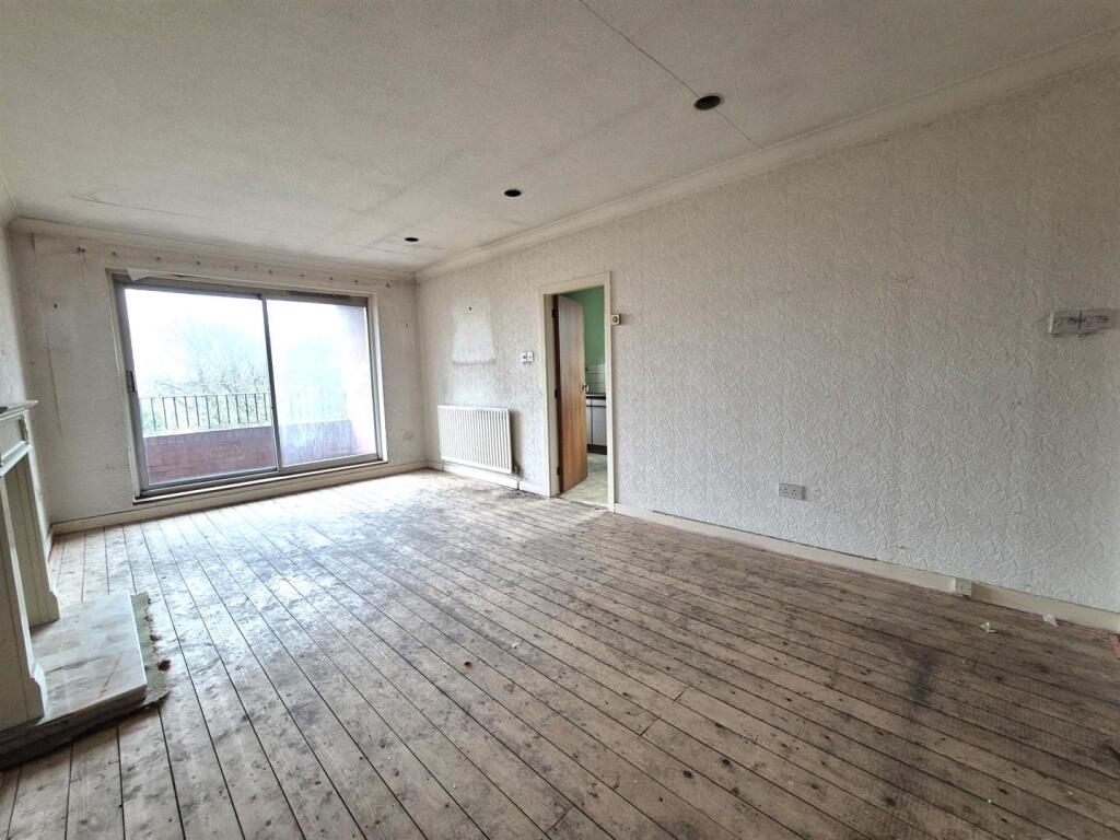 Main image of property: St. Annes Road East, Lytham St. Annes