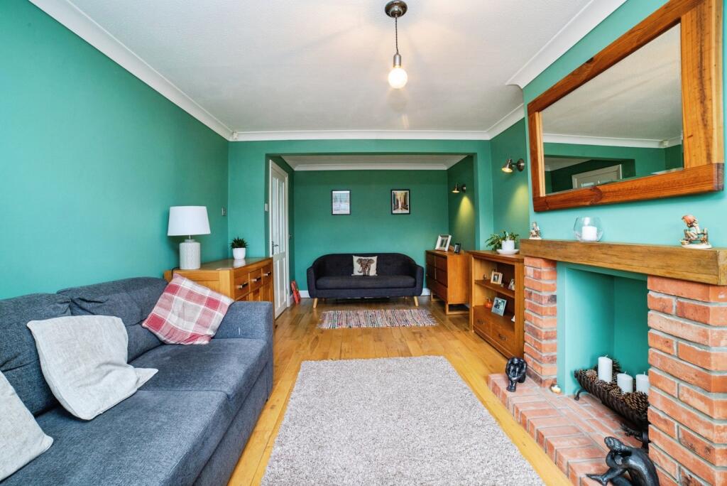 House in Mansfield, Nottinghamshire - View 5