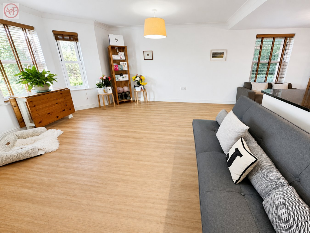 132 Brent Street, Brent Knoll, TA9 - View 3