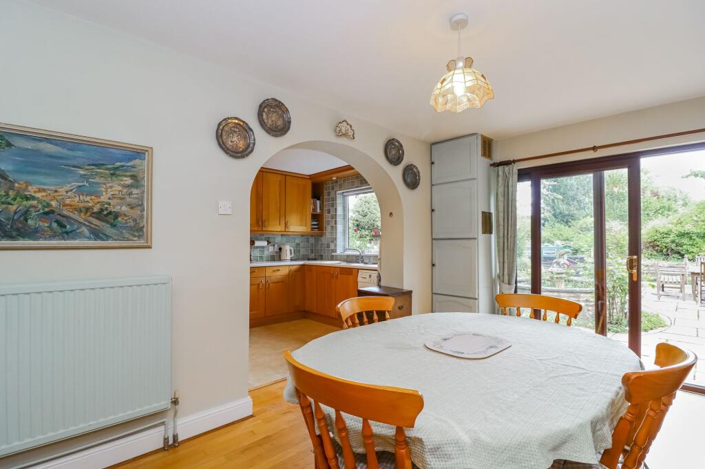 House in Dacorum, Kings Langley - View 4