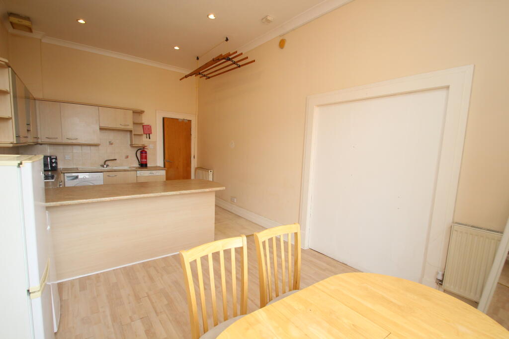 Apartment in Glasgow - More