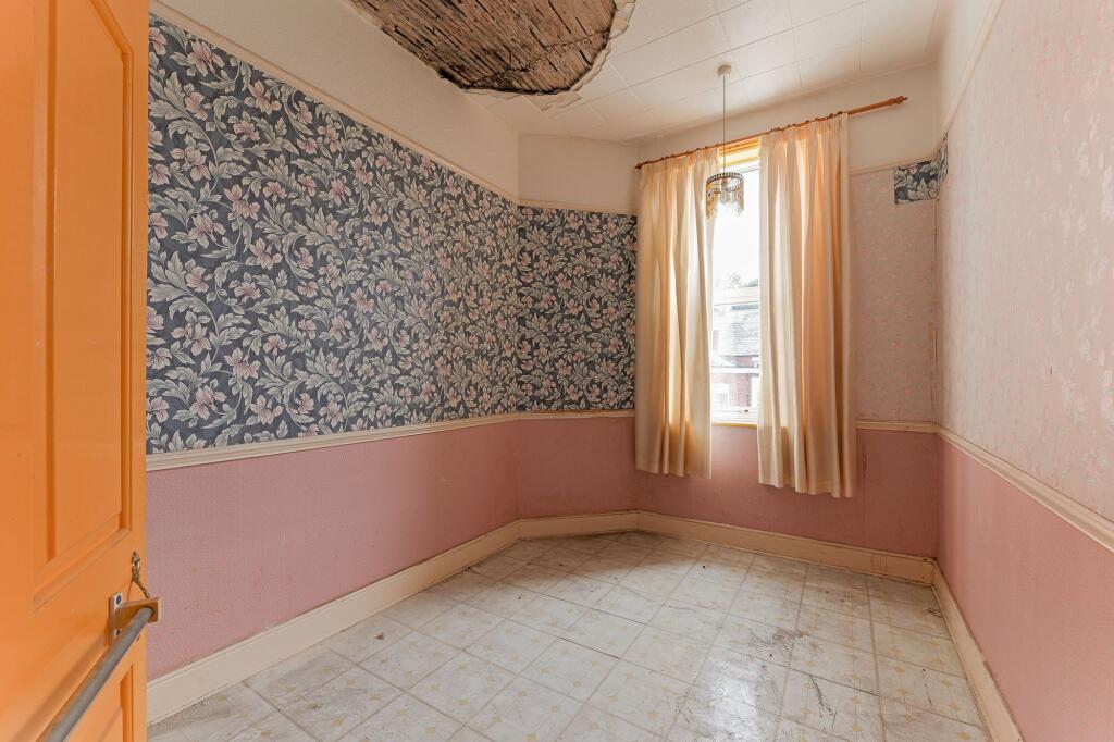 Apartment in North Tyneside, North East - View 5