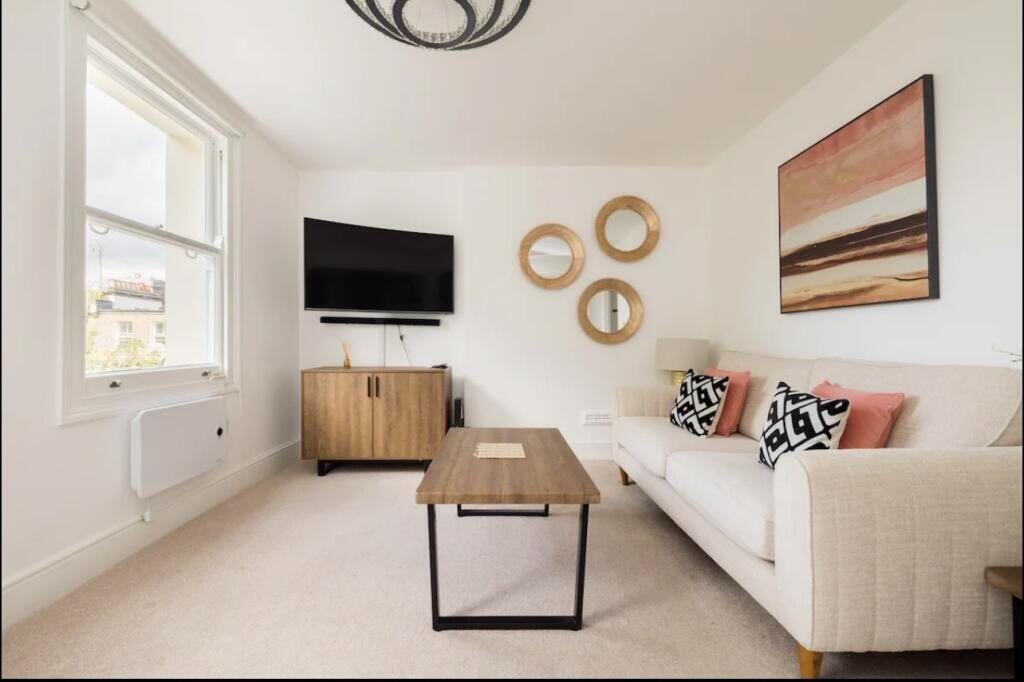 Main image of property: Warwick Road, London