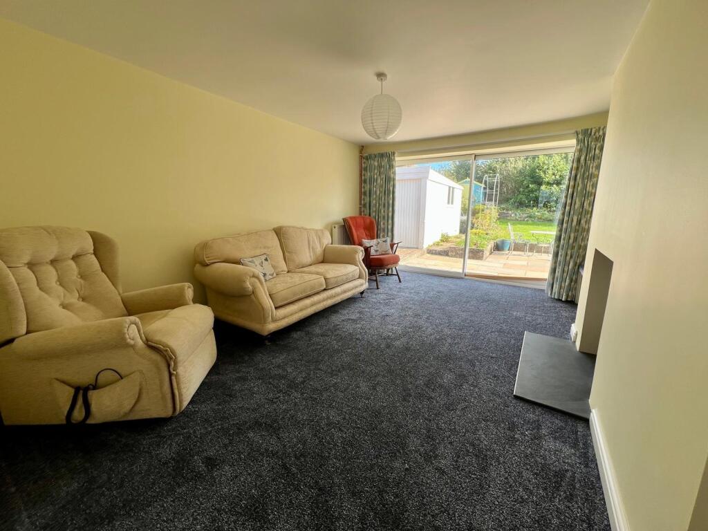 House in Derby, Abbey Park, Allestree - More
