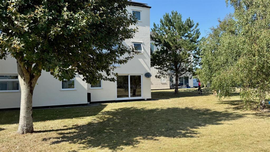 Main image of property: Glan Gors, Harlech