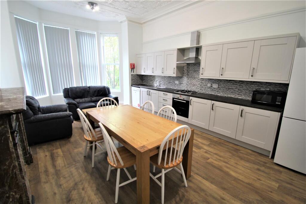 House in Leeds - View 5