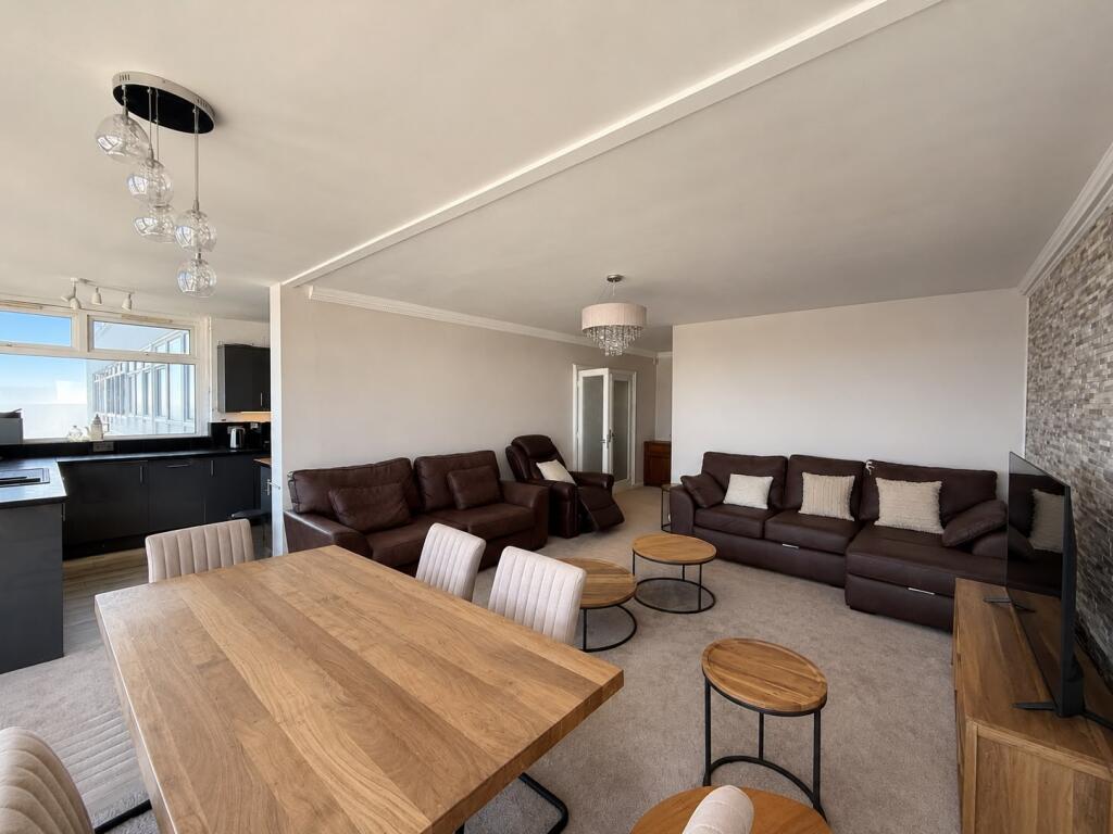 Main image of property: 14 ST Margaret's pl