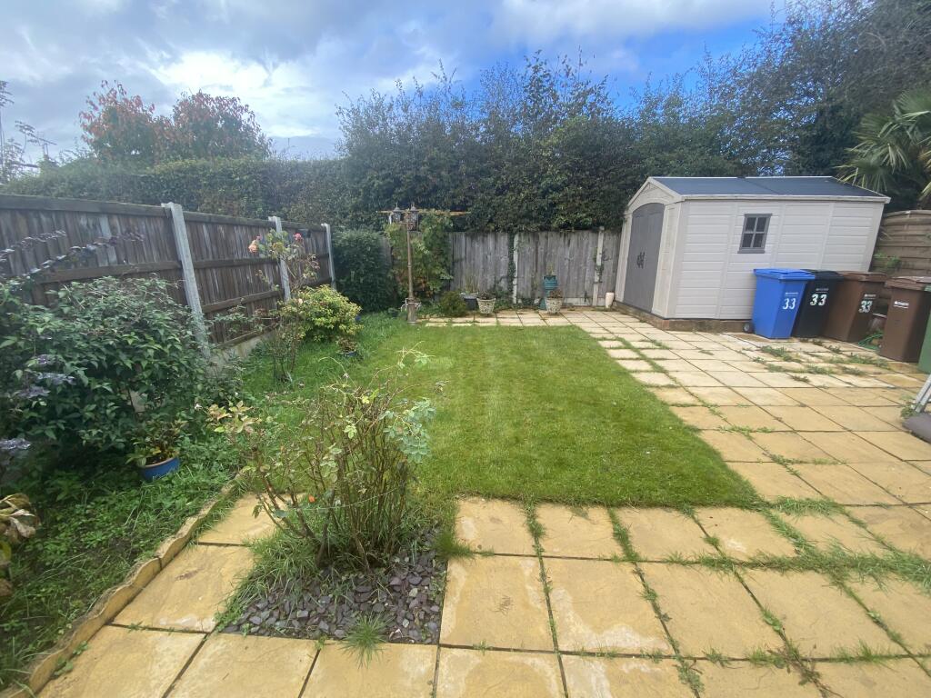 Totnes Avenue, Bramhall, photo 2