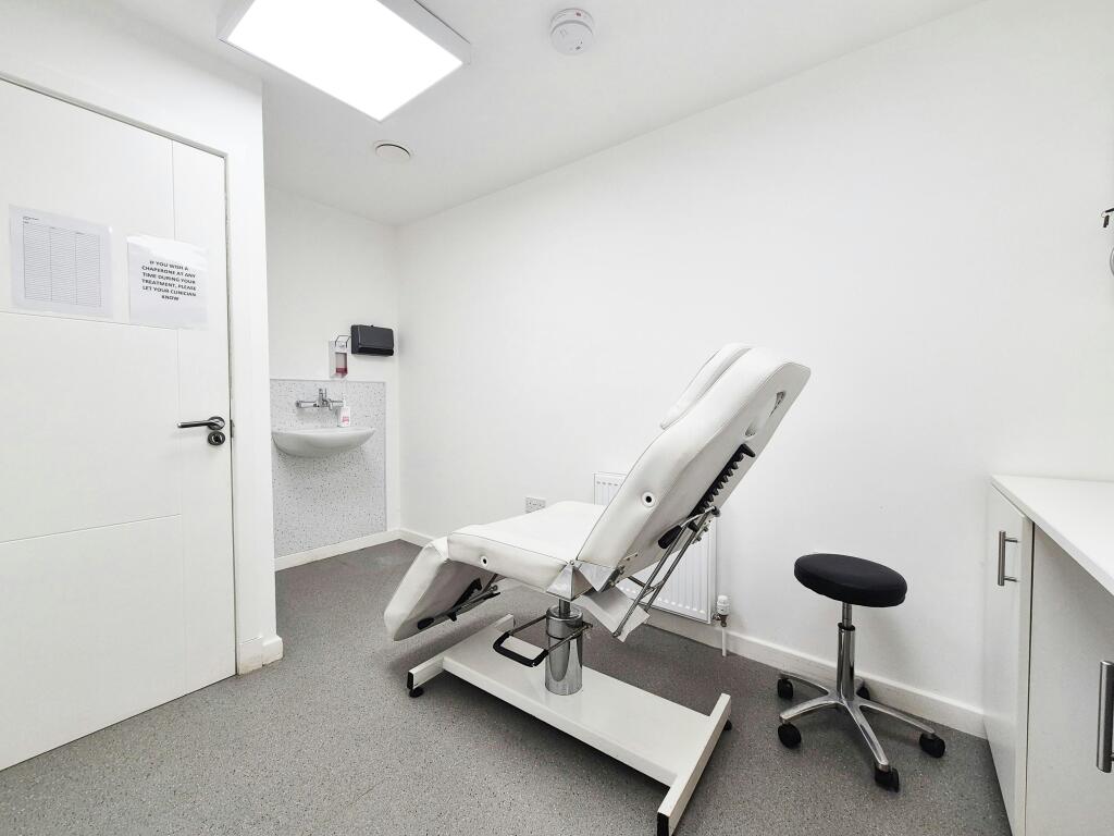 room3_2.jpg