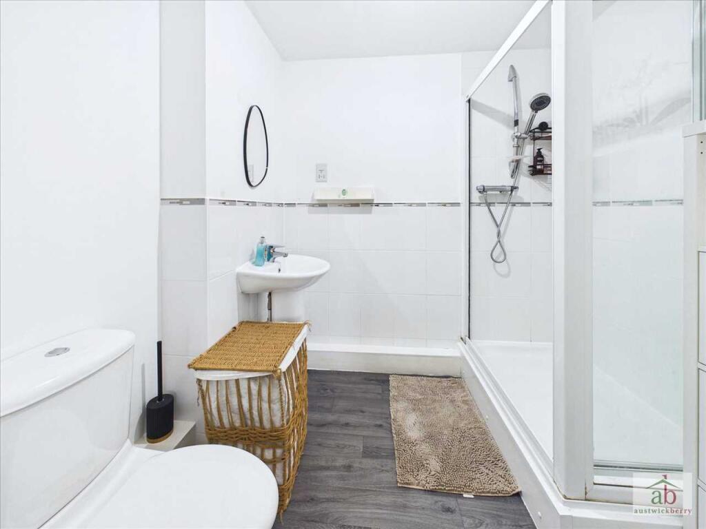 Apartment in Ipswich, Suffolk - View 5