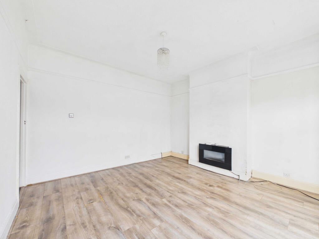 Eastwood Boulevard, Westcliff-on-Sea, SS0 photo 5