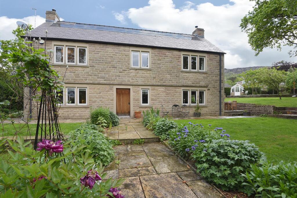 Main image of property: The Green, Curbar, Hope Valley
