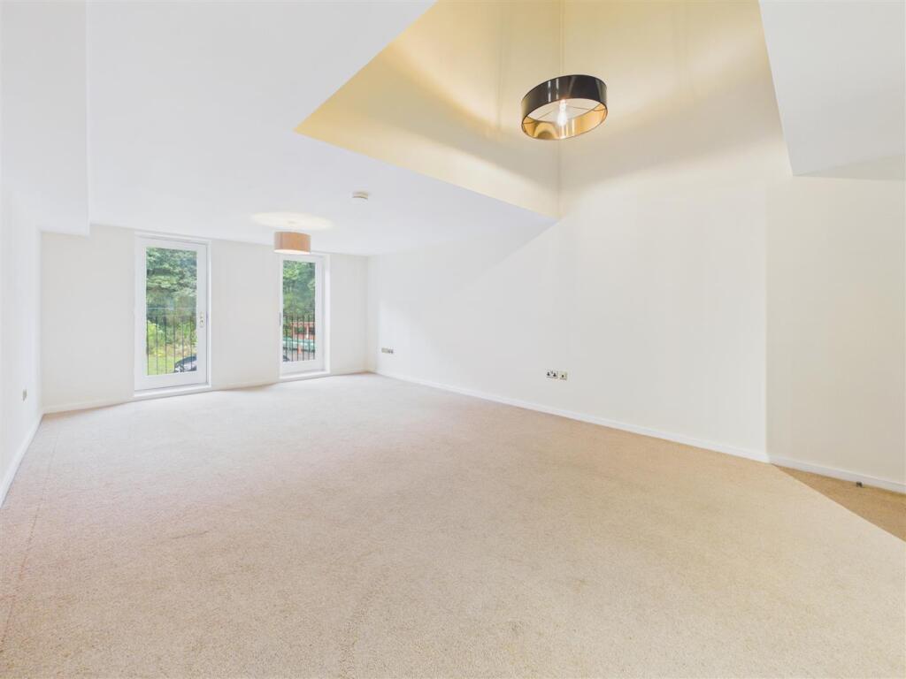 Apartment in Sheffield - View 4