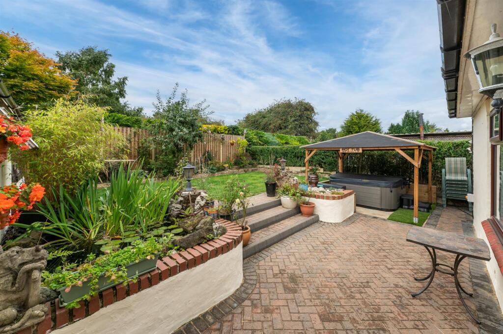 House in Leeds - View 4
