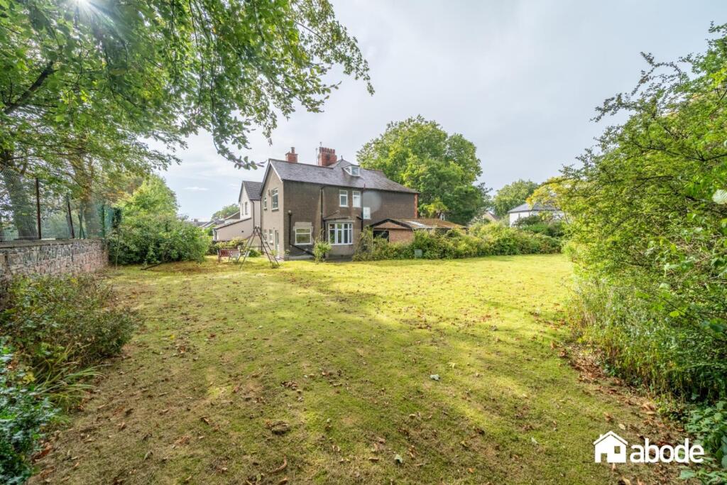 Garth Drive, Calderstones, Liverpool, L18 photo 2