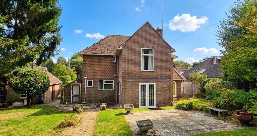 House in Redhill - View 4