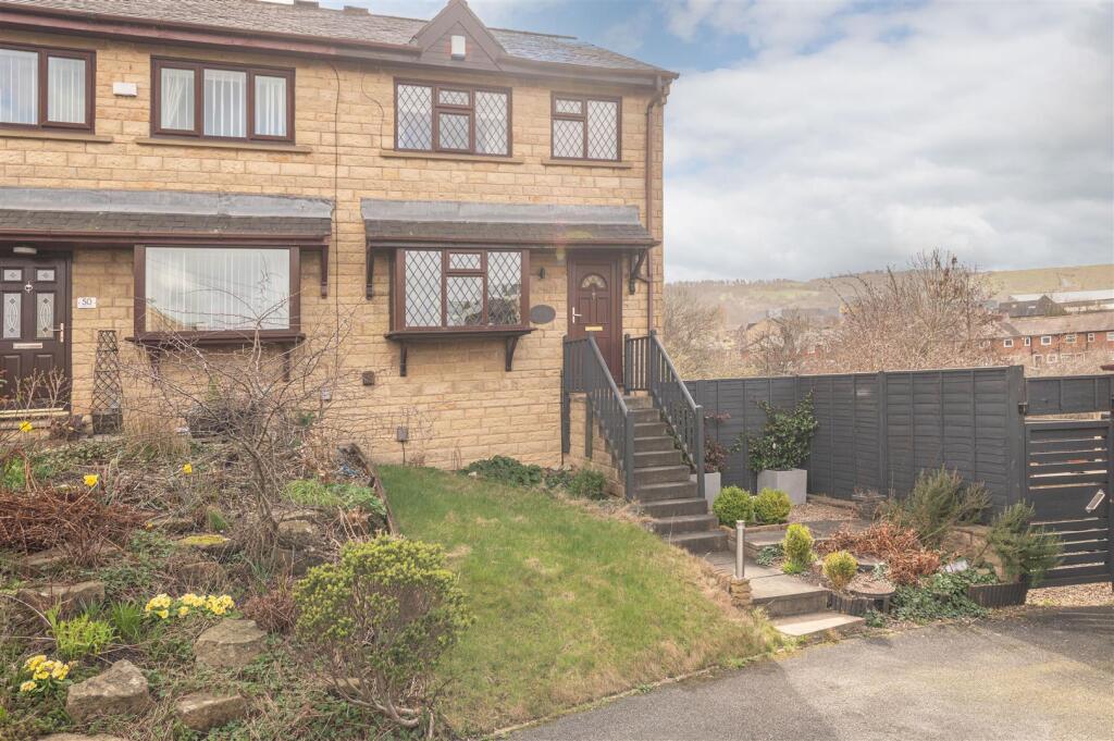 Main image of property: Caldercroft, Elland