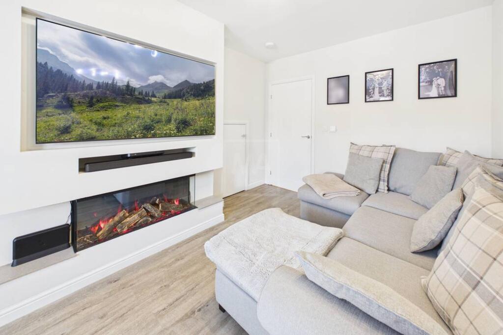 House in Warrington - View 5