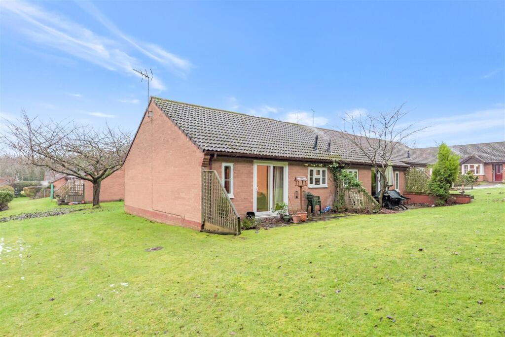 Tutbury Close, Ashby-De-La-Zouch, LE65 photo 3
