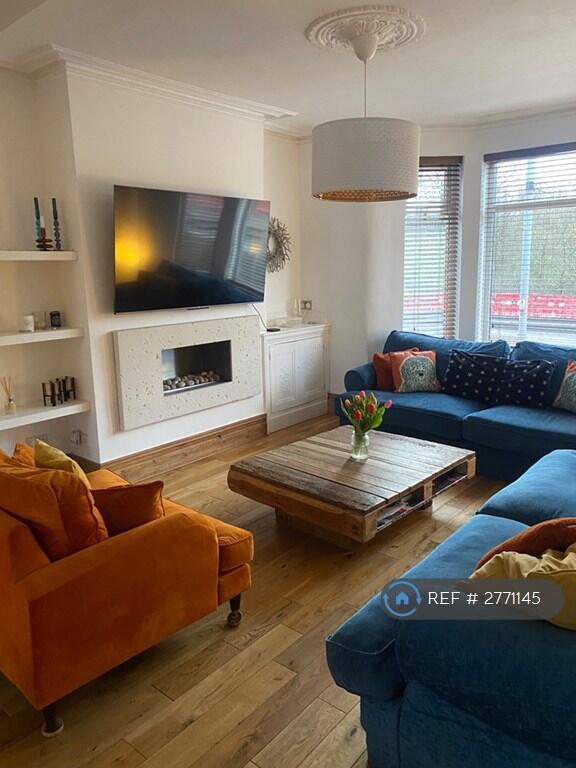 Main image of property: Manchester Old Road, Manchester, M24