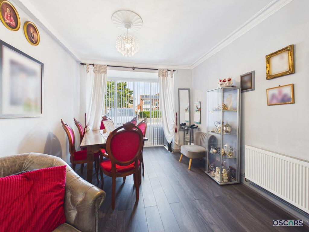 House in Hull - View 3