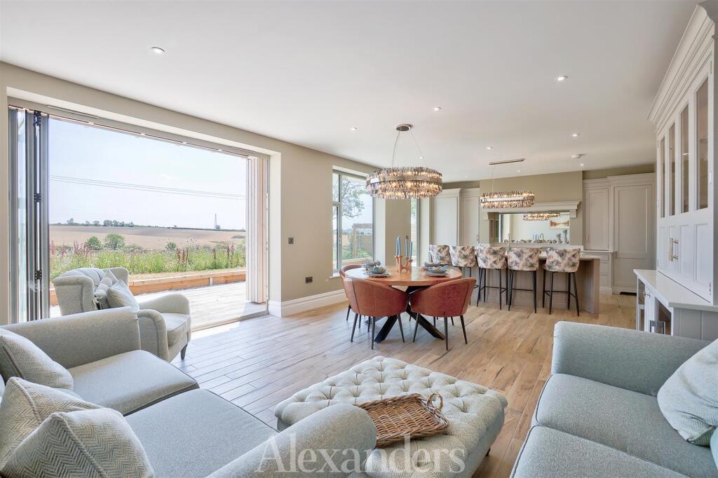 House in Leicester - View 2