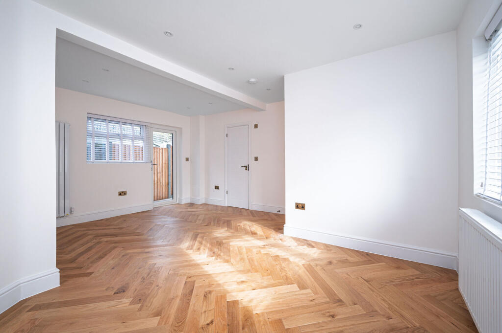 House in London - View 4