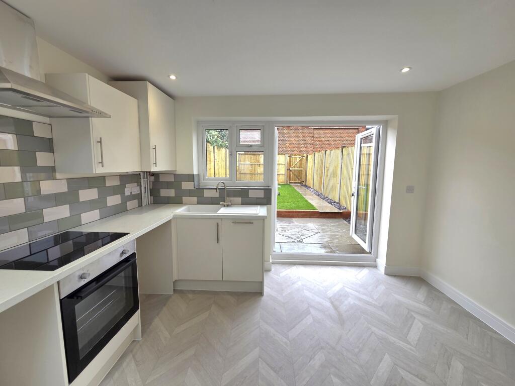 House in Portsmouth - View 3