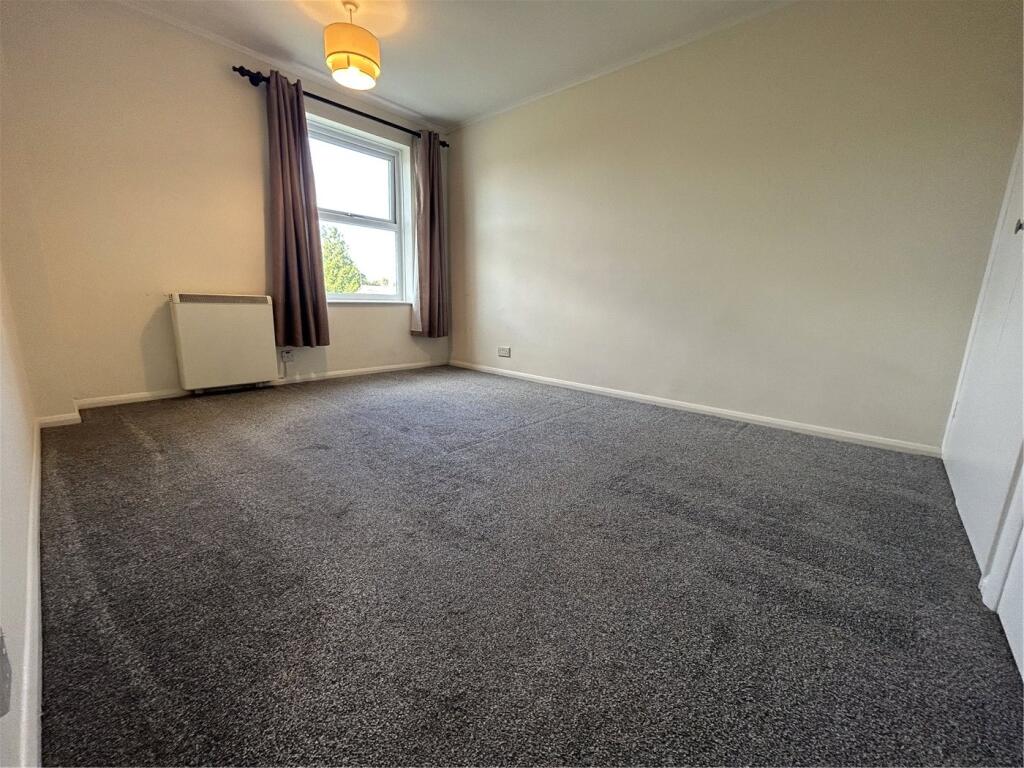 Apartment in Durrington, Wiltshire - View 4