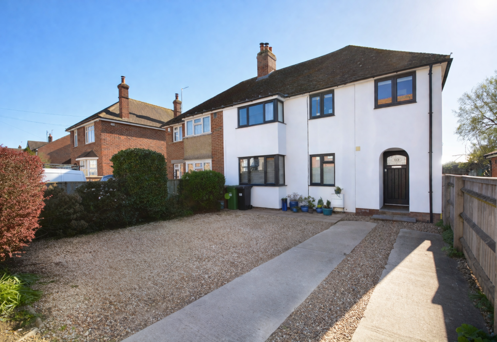 Main image of property: Chinnor Road, Thame
