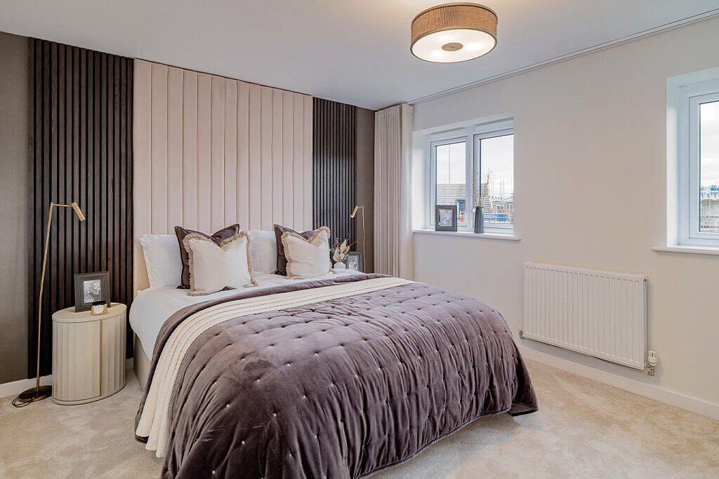 House in Doncaster, Edenthorpe - More
