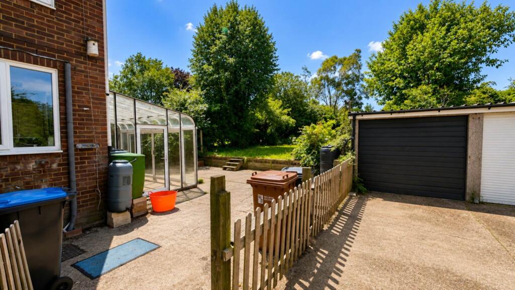 House in Hatfield, Birchwood - View 3