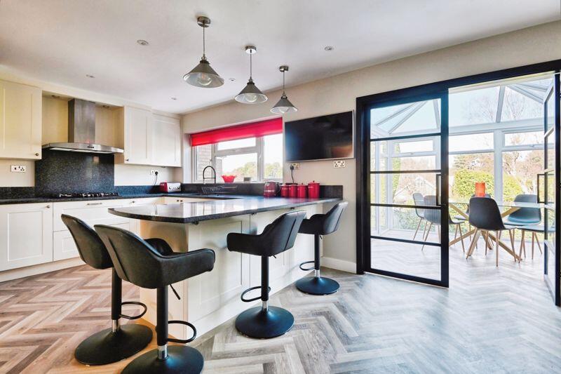 Carlton Close, Sutton Coldfield, B75 6BX photo 5
