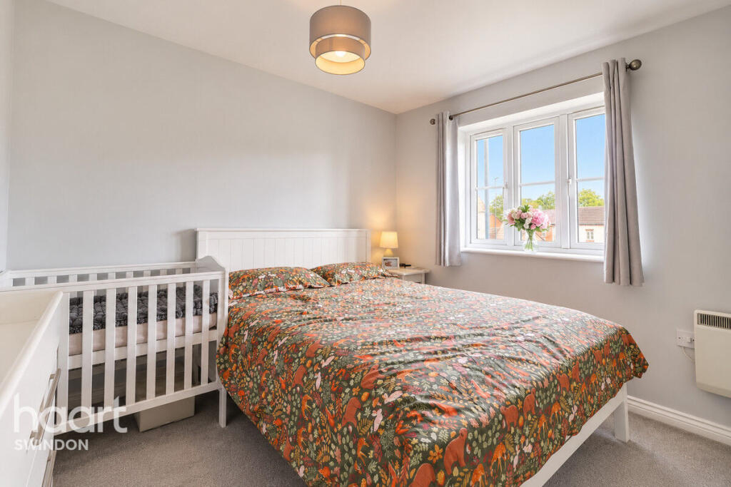 Apartment in Swindon - More