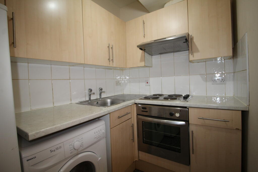 Apartment in Warwick, Sydenham, Royal Leamington Spa - View 4