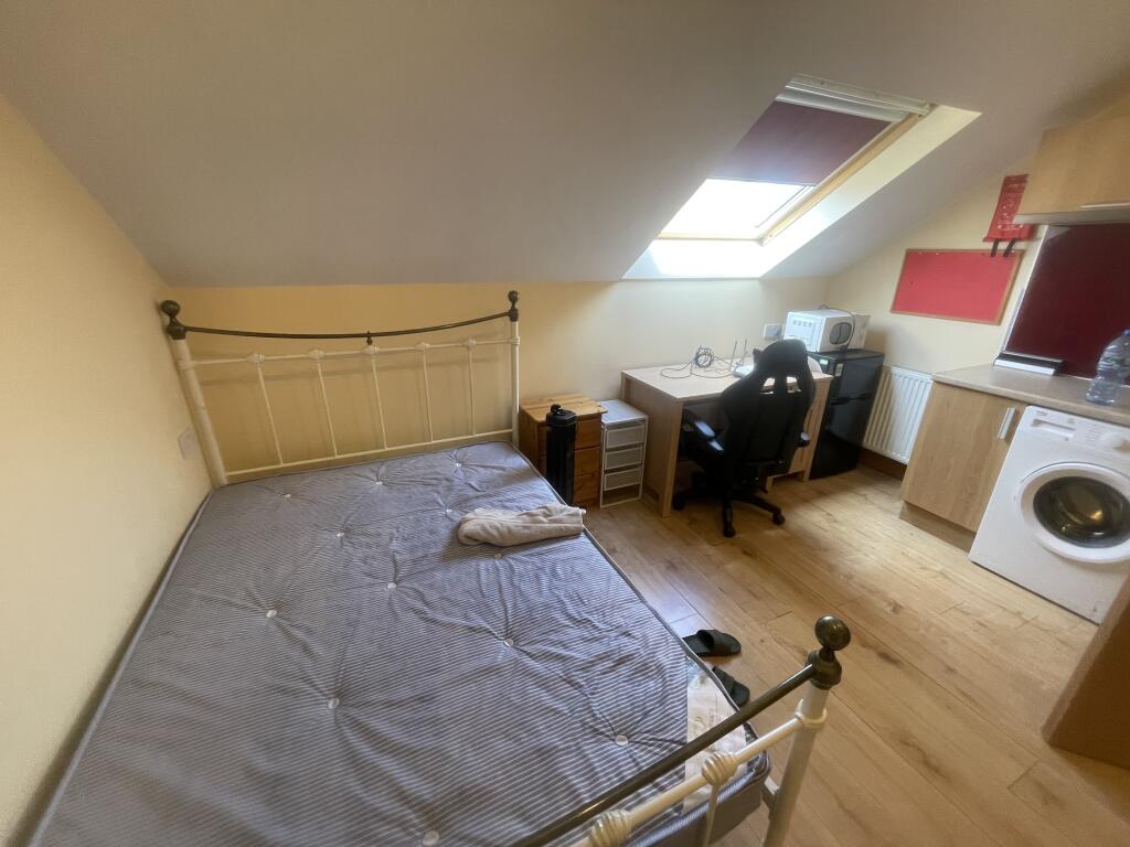 Main image of property: Queens Road, Coventry, West Midlands, CV1