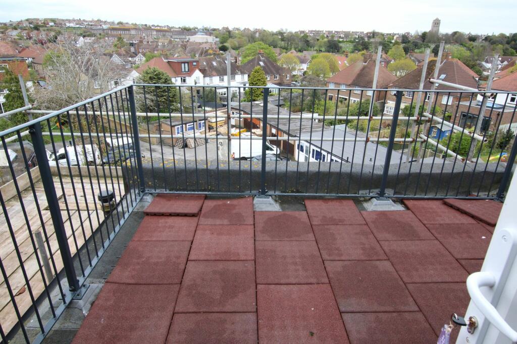 Apartment in Eastbourne, Old Town - View 5