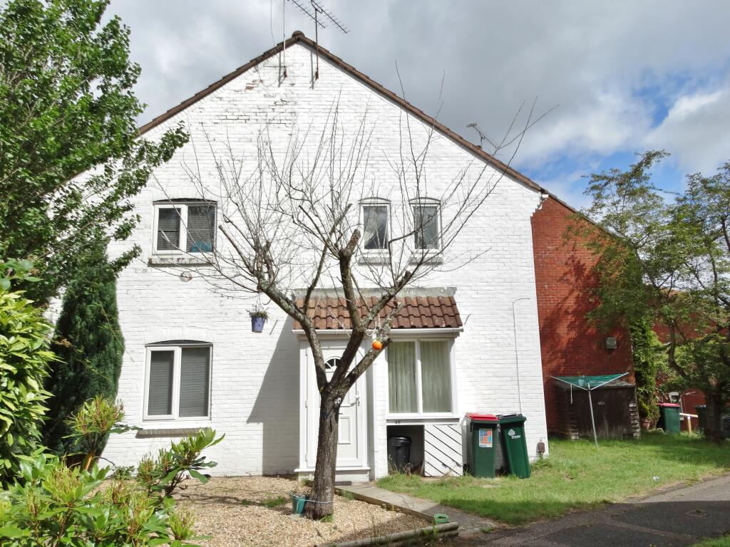 Main image of property: Oakapple Close, Broadfield, Crawley, West Sussex, RH11